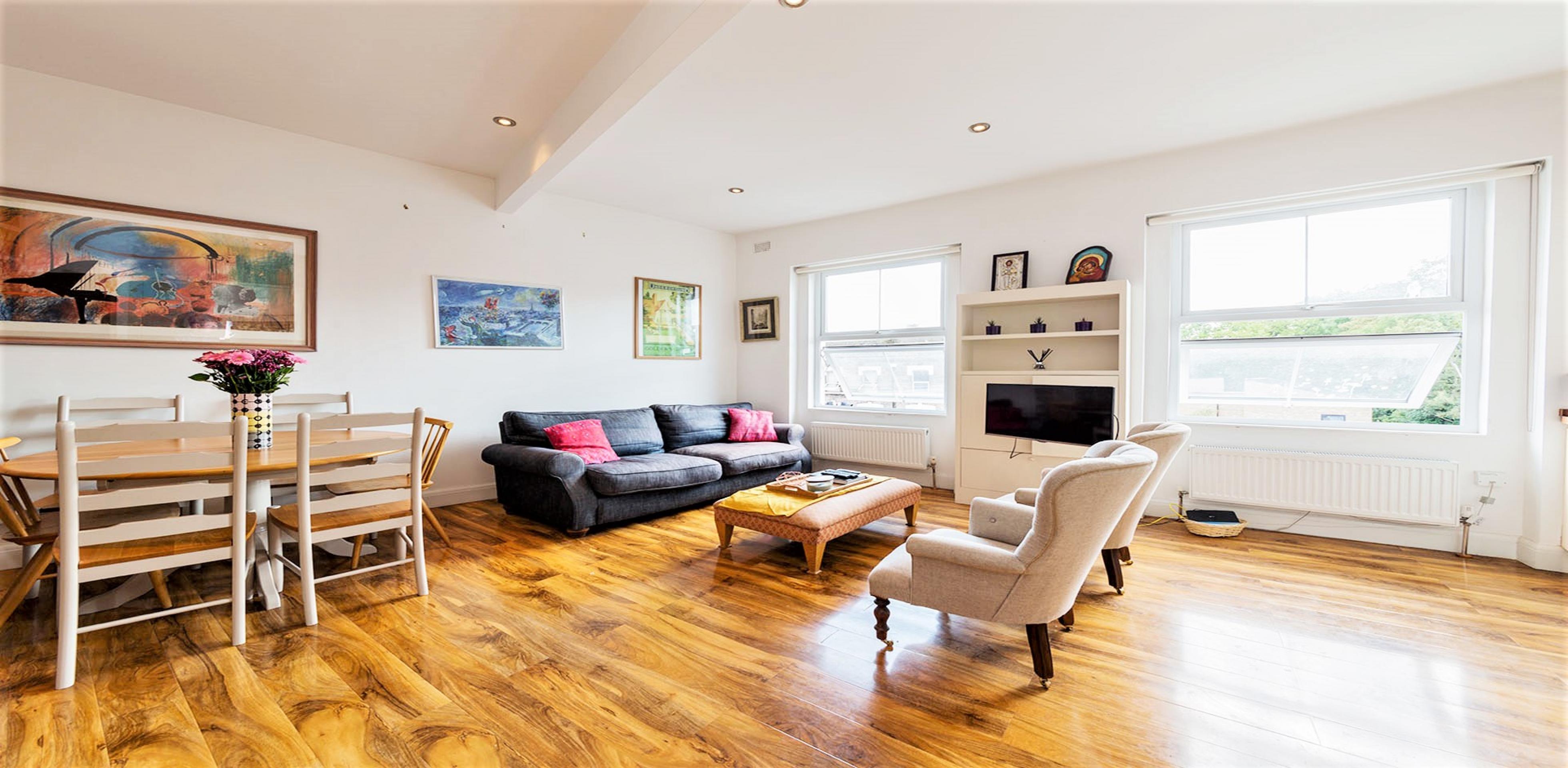			UNDER OFFER , 2 Bedroom, 1 bath, 1 reception Flat			 Kilburn High Road, KILBURN NW6